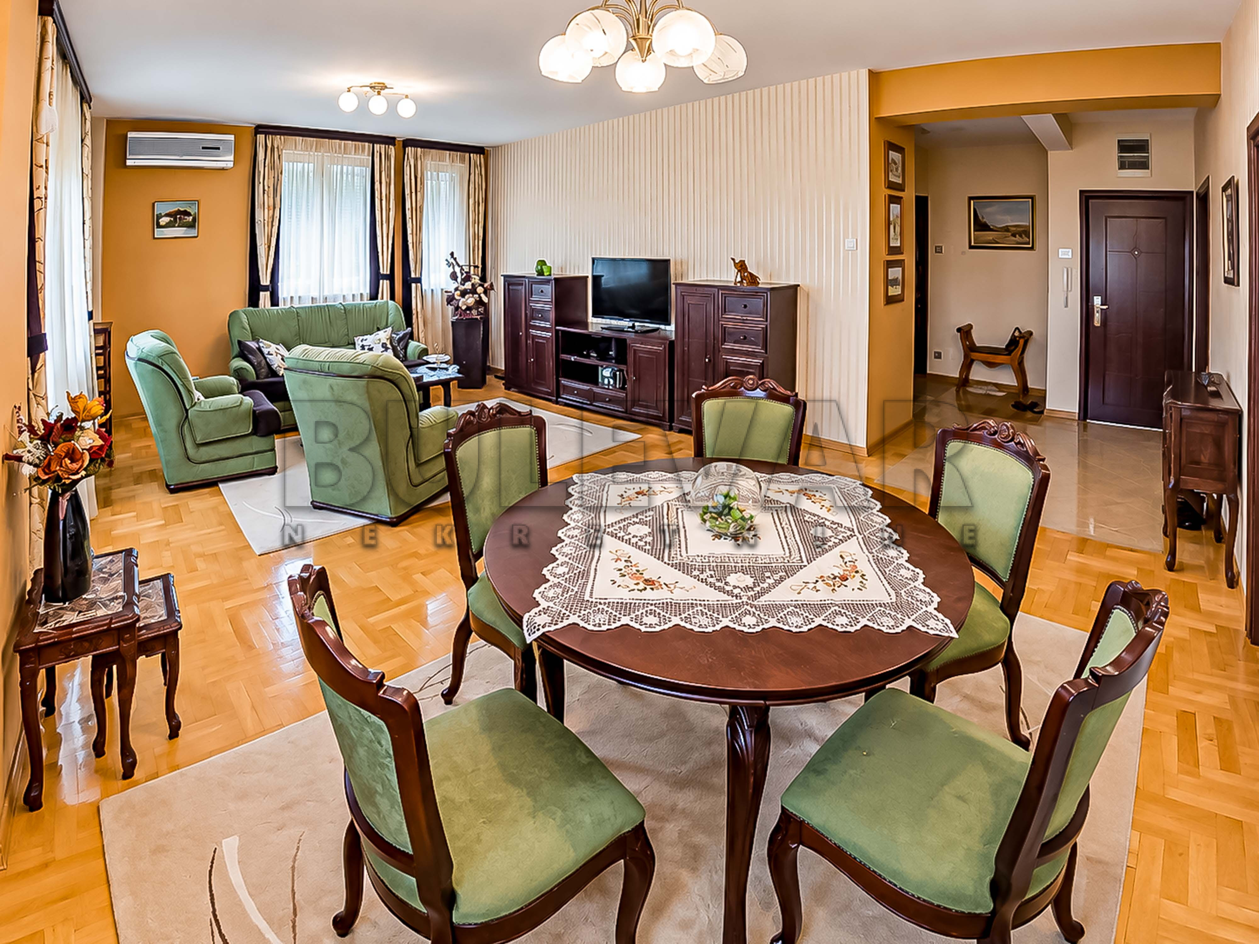 Trosoban stan Čair 91m², 5 sprat — slika 13