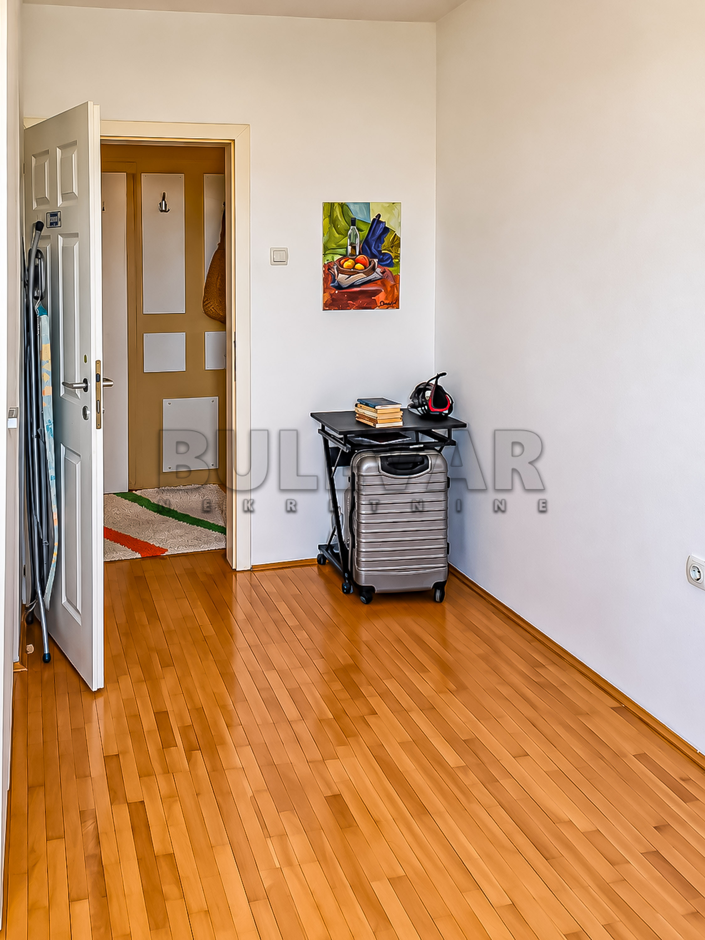 Trosoban stan Ledena stena 69m², 3 sprat — slika 29