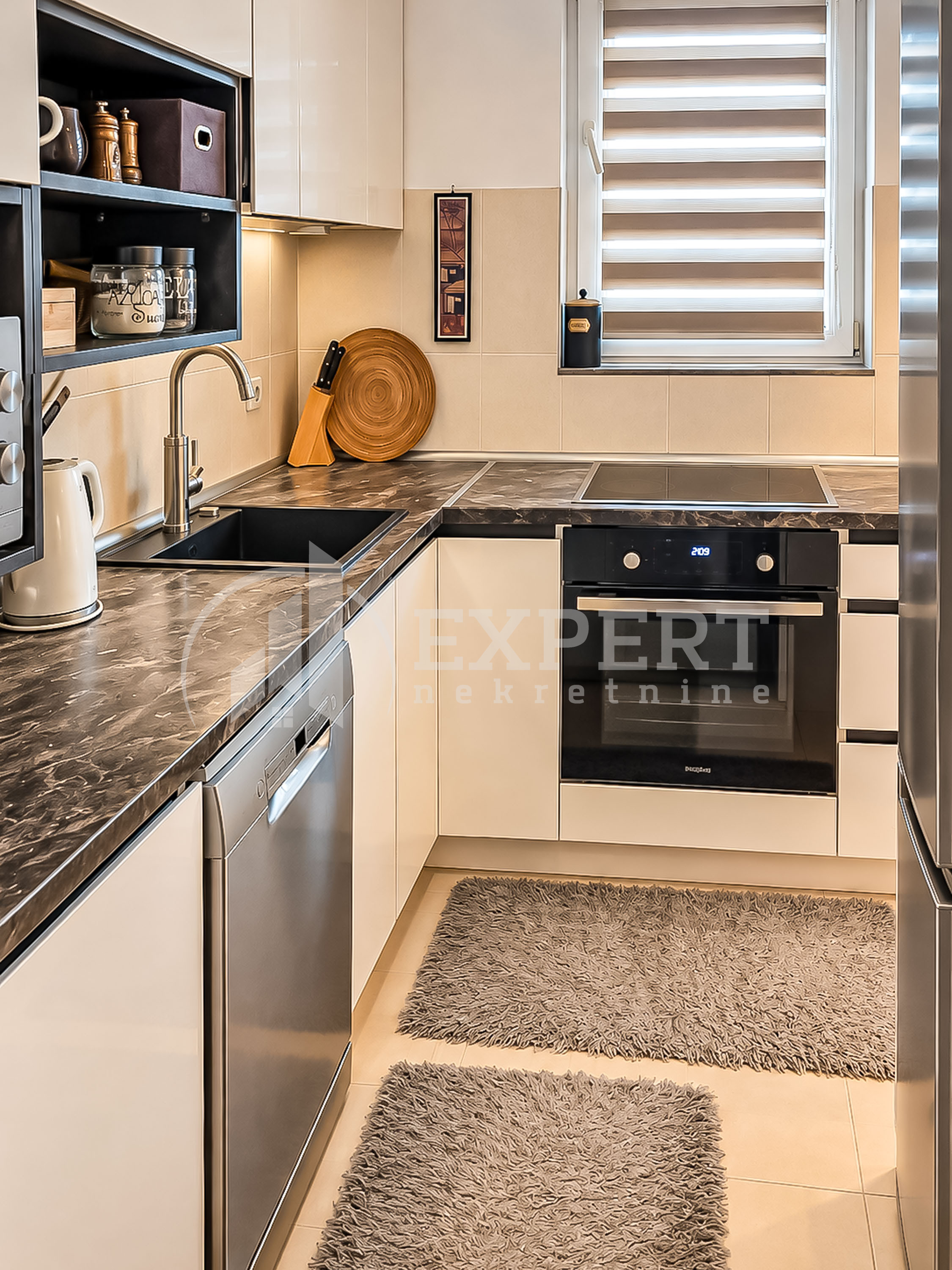 Trosoban stan Ledena stena 69m², 3 sprat — slika 18