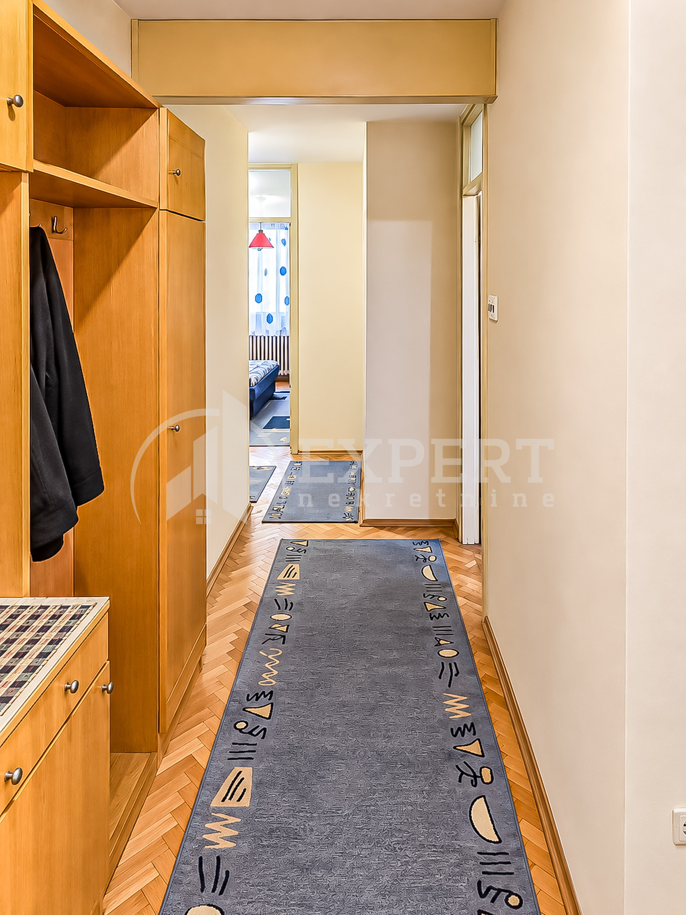 Trosoban stan Bulevar Nemanjića Zona 3 63m², 2 sprat — slika 23