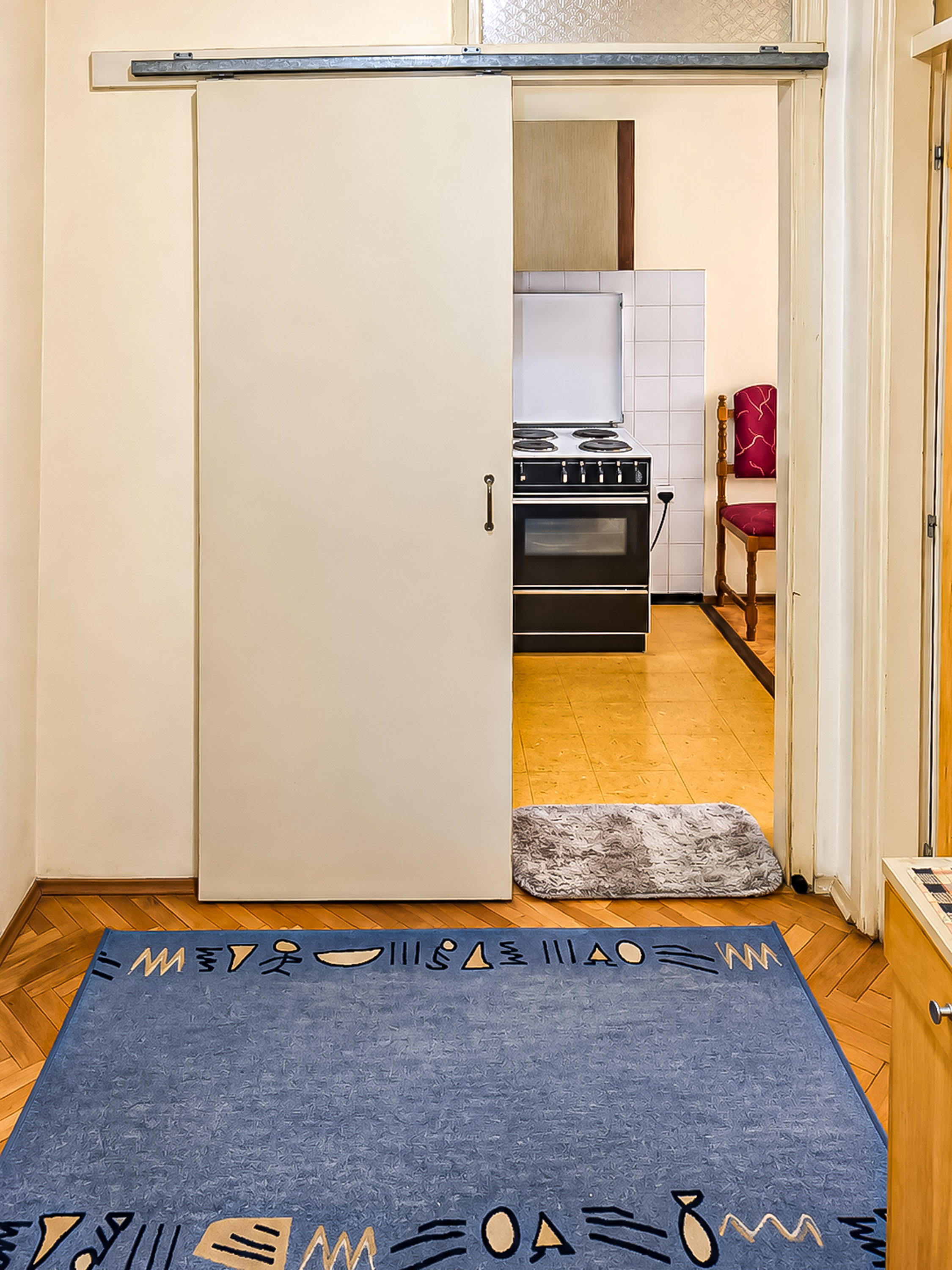 Trosoban stan Bulevar Nemanjića Zona 3 63m², 2 sprat — slika 53