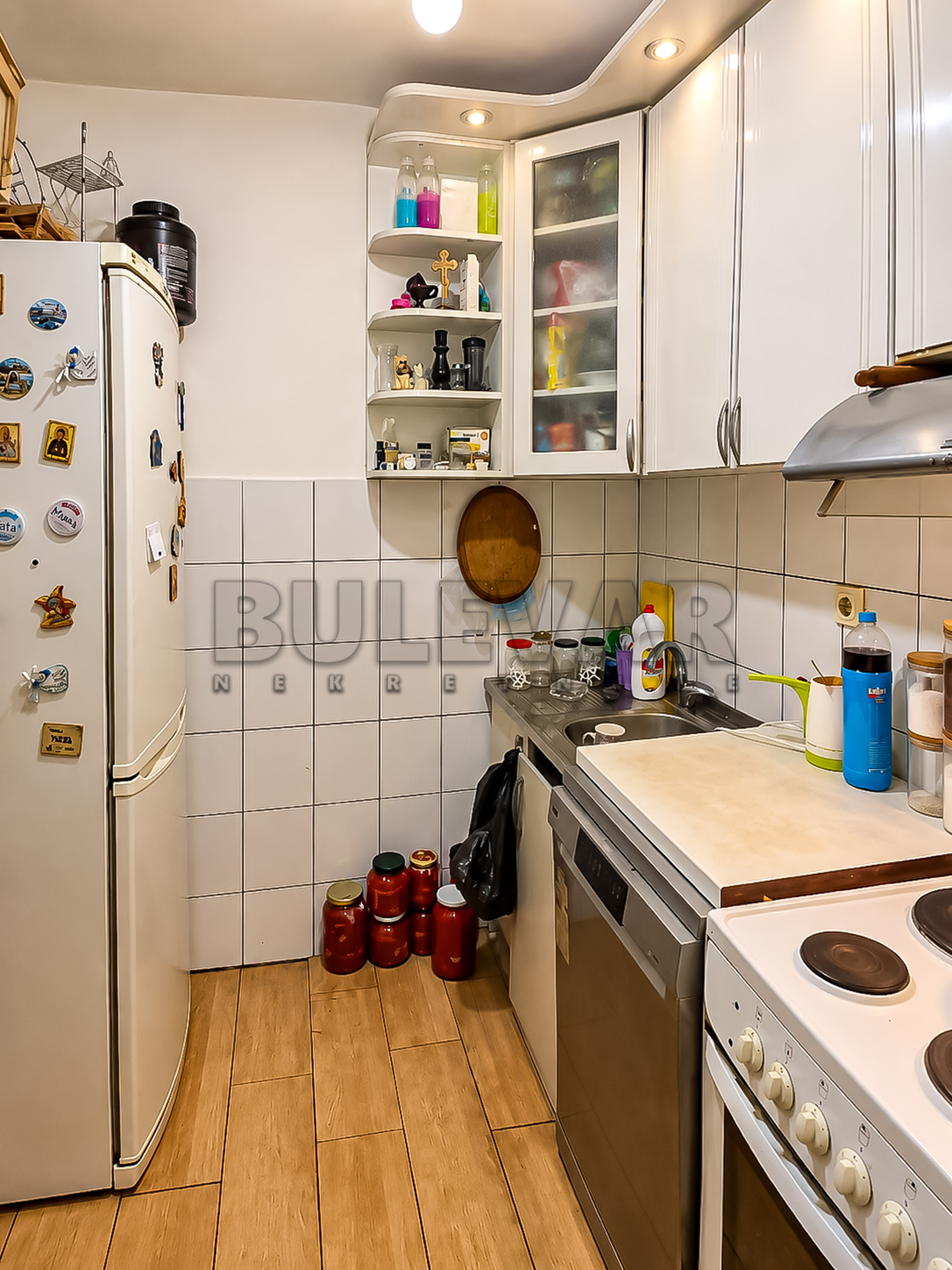 Dvoiposoban stan Nova železnička kolonija 55m², 2 sprat — slika 31