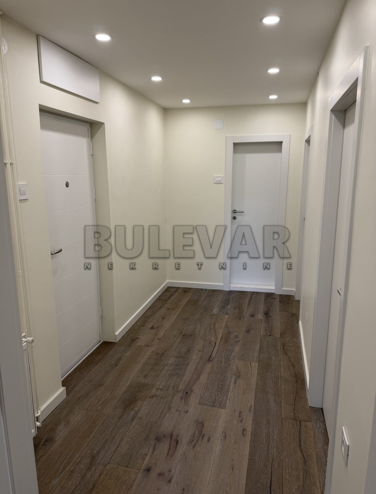 Dvoiposoban stan Čair 64,57m², 2 sprat — slika 46