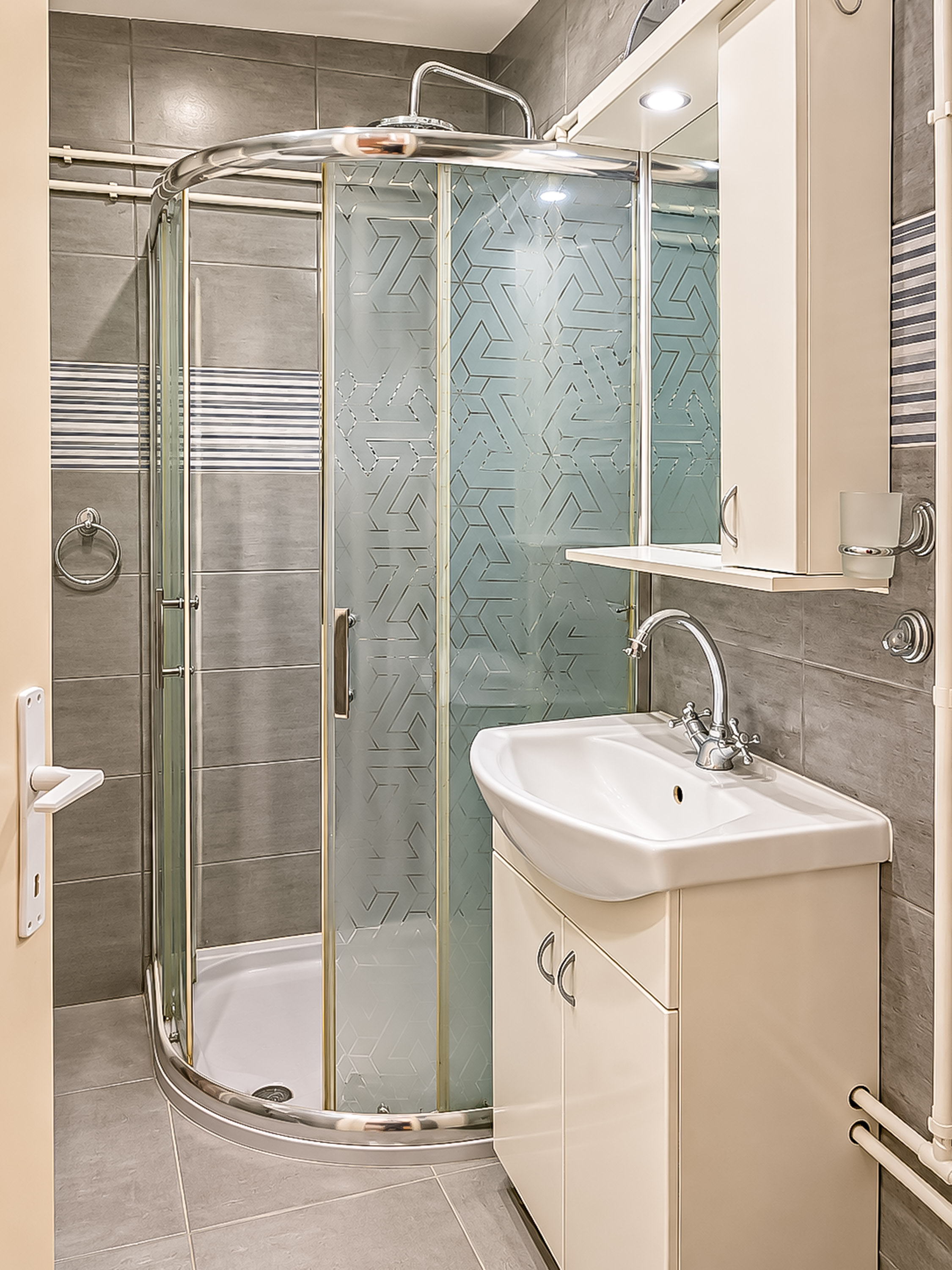 Dvosoban stan Dom zdravlja 48m², 2 sprat — slika 12