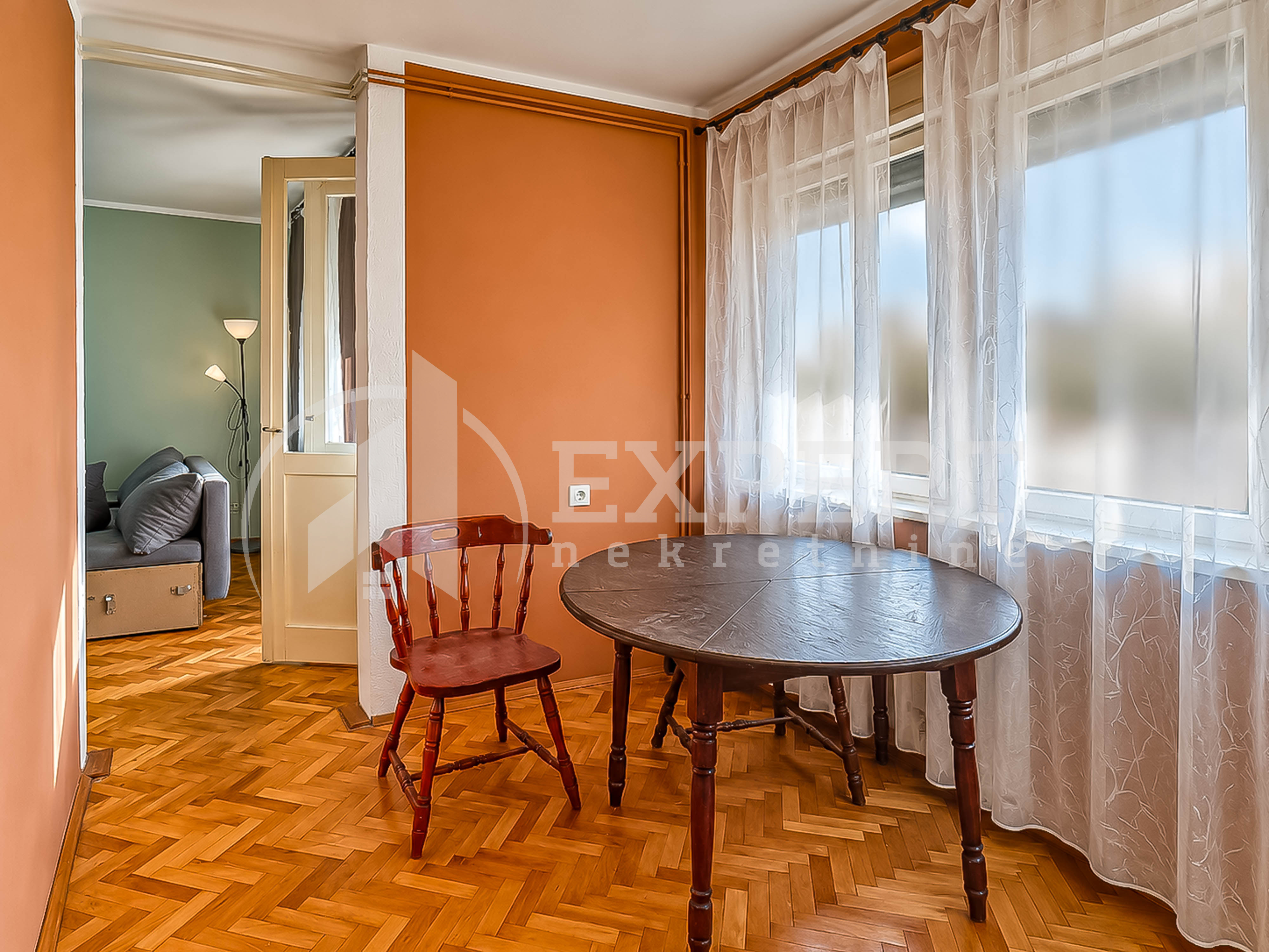 Dvosoban stan Dom zdravlja 48m², 2 sprat — slika 27