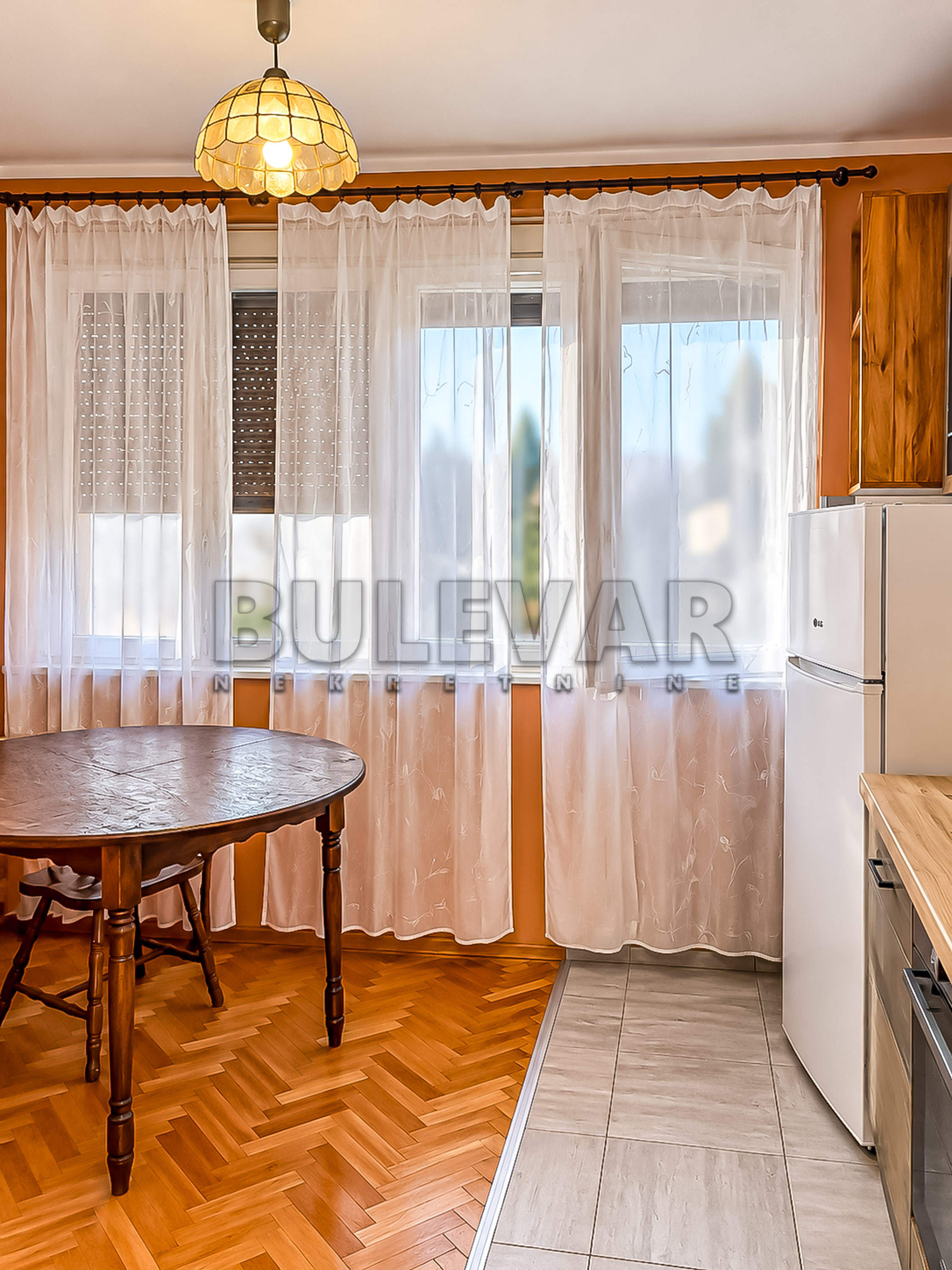 Dvosoban stan Dom zdravlja 48m², 2 sprat — slika 35