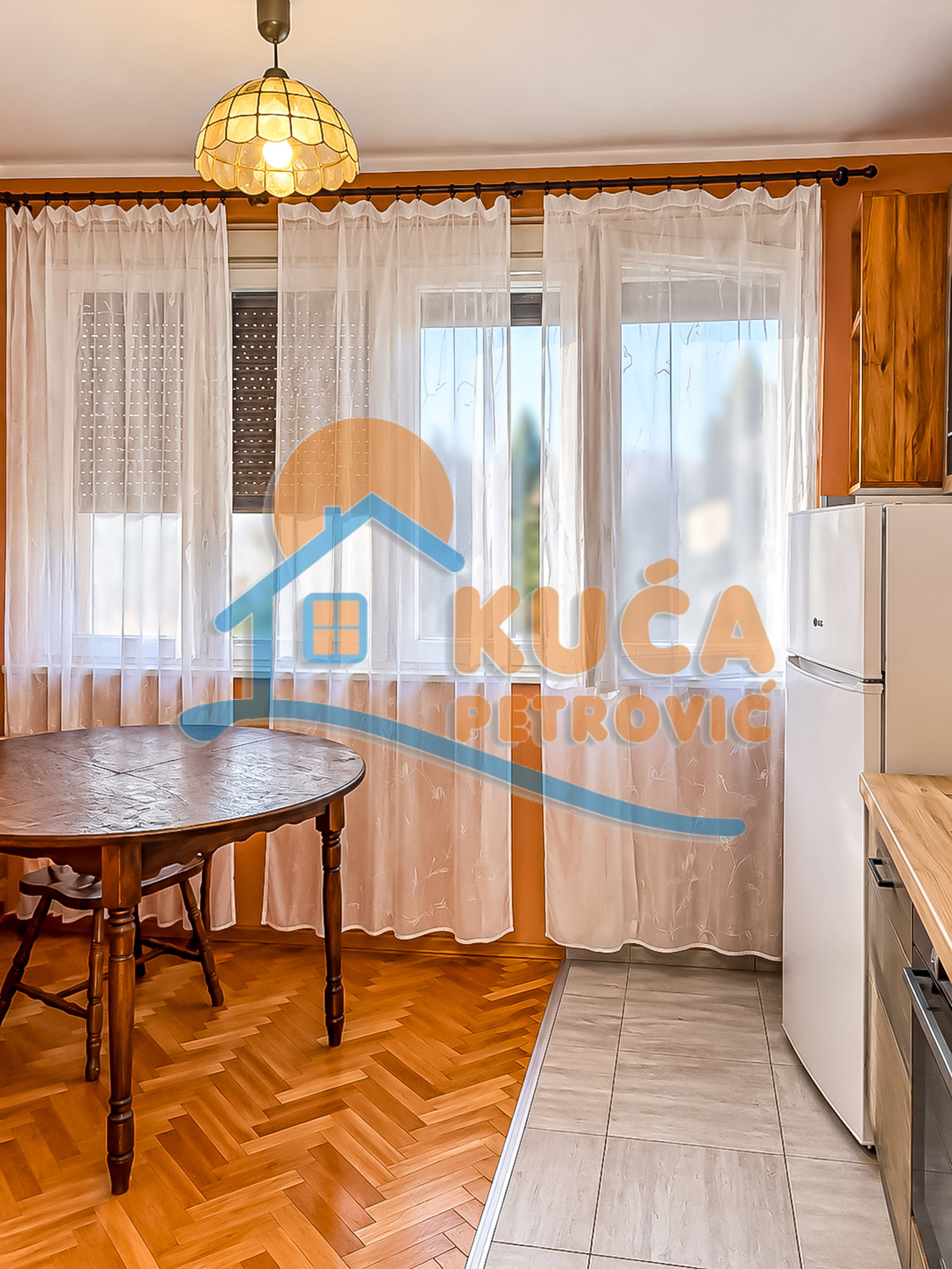 Dvosoban stan Dom zdravlja 48m², 2 sprat — slika 33